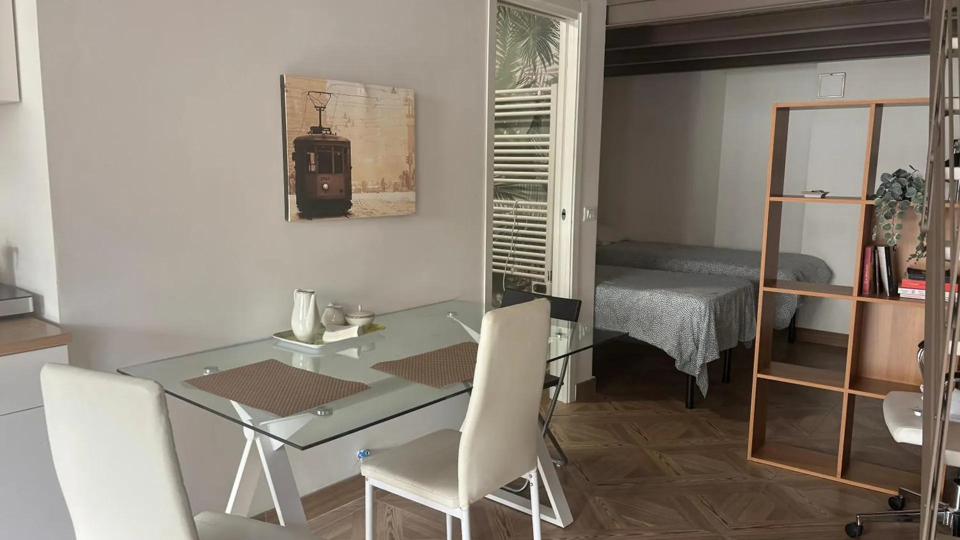 Apartment Lovelyloft, Via Meda Milan Italy